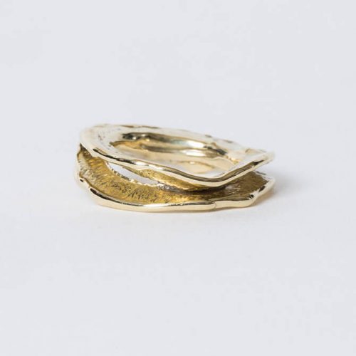 Anello artigianale Milano, anelli artigianali in bronzo, anello personalizzato, anello forma ondulata, anello ondulato, fedina irregolare, fedina artigianale