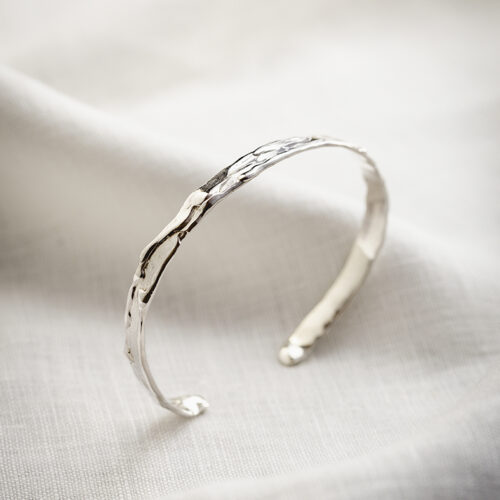 bracciale rigido aperto regolabile, bracciale in bronzo o argento 925, bracciale rigido artigianale, made in italy, bangle artigianale in argento 925