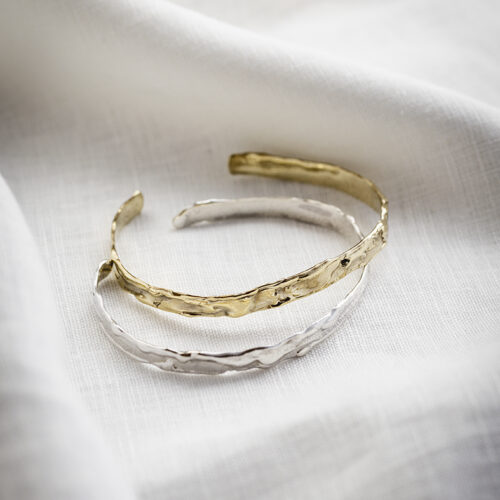 bracciale rigido aperto regolabile, bracciale in bronzo o argento 925, bracciale rigido artigianale, made in italy